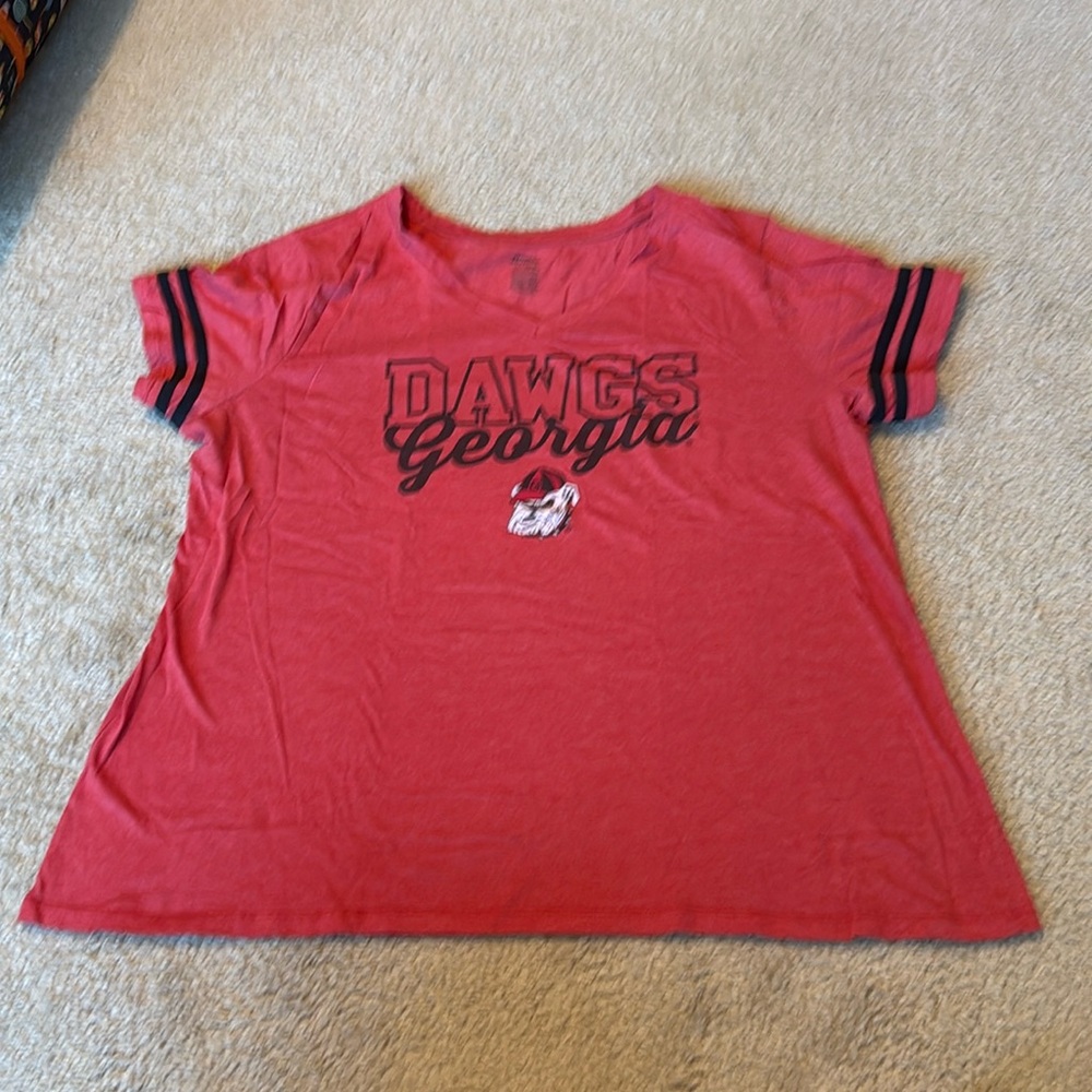 Red Georgia Bulldogs V-neck T-shirt